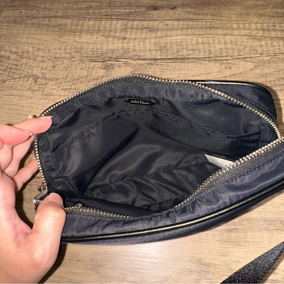 Aritzia Bag - Picture 3 of 3